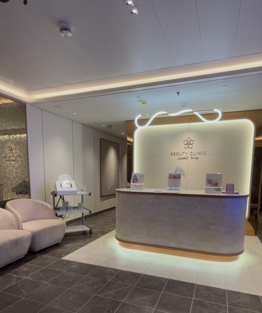 Aroya beauty clinic - Blossom